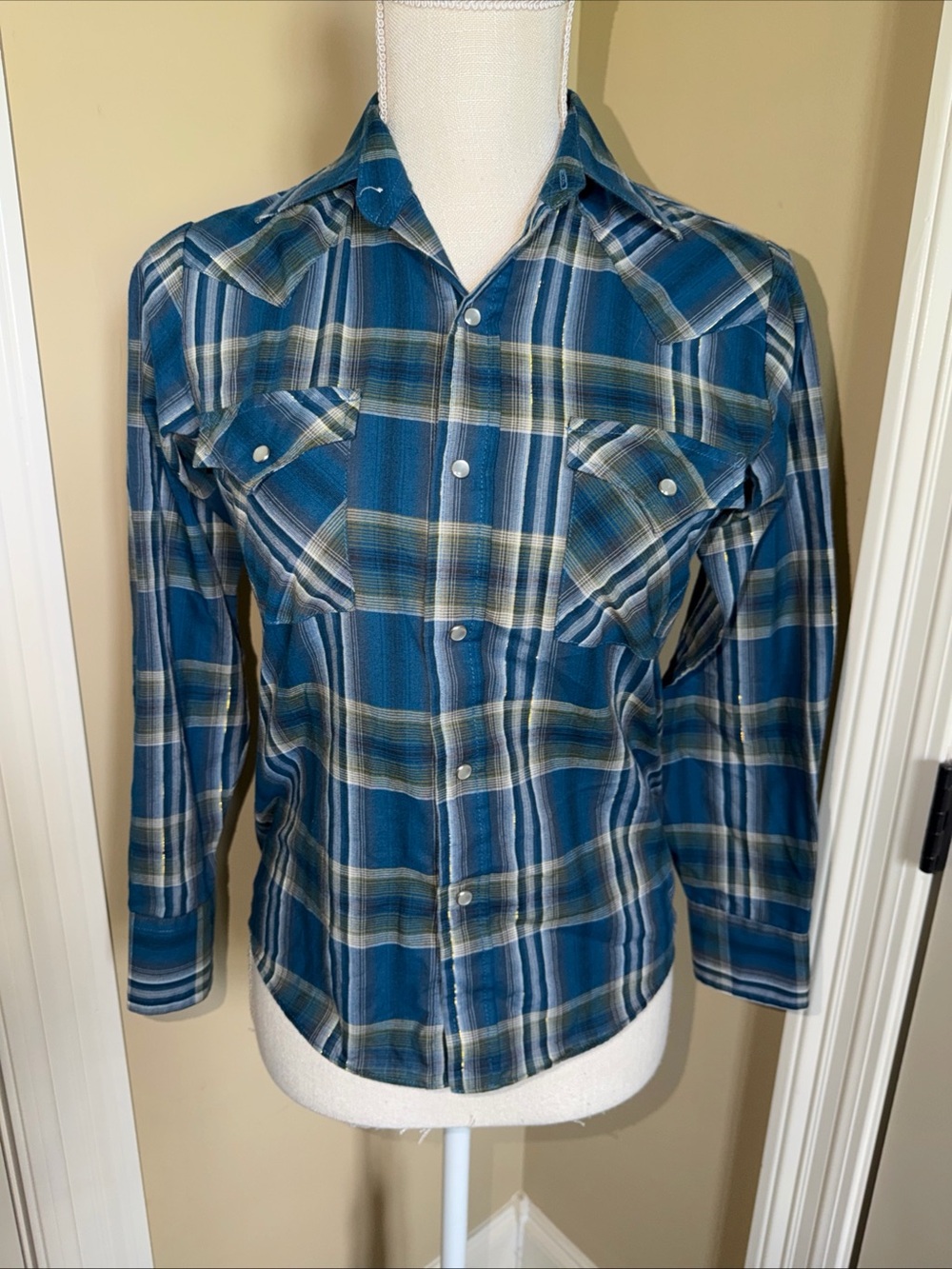 Ely Cattleman Womens Blue Gold Plaid Western Pearl Snap Shirt Medium Long Sleeve
